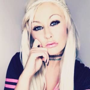 Meet your Posher, Violetta